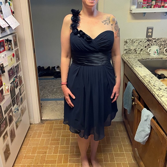 NWOT size 12 Bill Levkoff bridesmaids dress, navy blue, knee length w/one strap - Picture 6 of 10